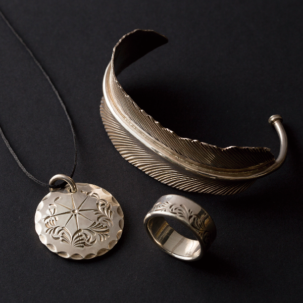 八女福島仏壇 シルバーアクセサリー